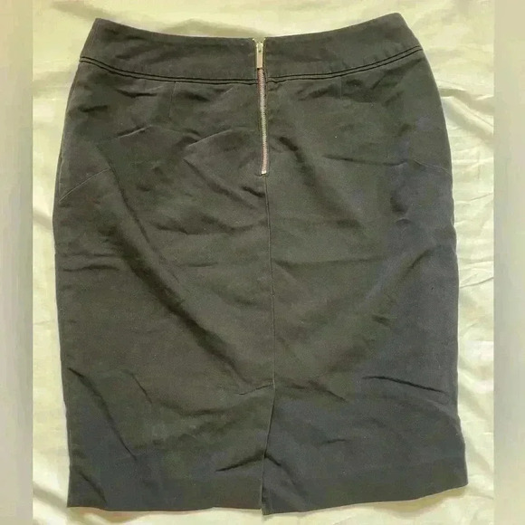 Apt. 9 Women’s Size 6 Skirt Black - Picture 3 of 5